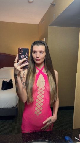 Charlotte Incalls & Outcalls Female Escort — Face + Full Body Photos - 1