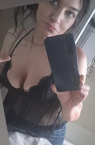 Portland Female Escort — Sunday Funday Specials (Incall, Outcall, Car Date) - 1