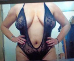 Minneapolis/St. Paul MN Mature Female Escort — lingerie, massage, or time together - Image 4