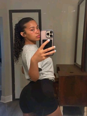 Tampa Female Escort — Outcall, Incall & VIP Services (Car Date, GFE, Anal) - 1