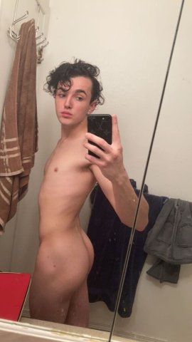 Hung fem twink💋 - 1