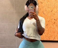South Coast Female Escort — nalgadas grandes - Image 2