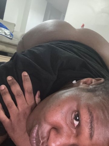 Buffalo Female Escort — Head, Pussy, Video Calls - 1