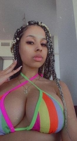 Iowa City, Iowa Incall/Outcall Female Escort — 24/7 Car Date & Hotel Fun - 1