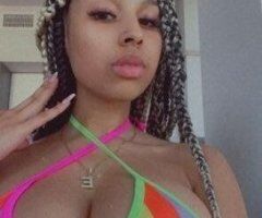 Iowa City escorts - Iowa City, Iowa Incall/Outcall Female Escort — 24/7 Car Date & Hotel Fun