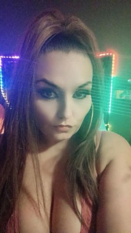 Amber (37) — East Tucson Female Companion, Incall & Outcall Appointments - 1