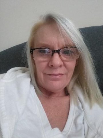 Indianapolis Female Escort — Sunday play, not in my apartment - 1