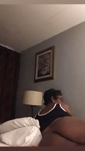 Chattanooga TN Female Escort — early morning outcalls in a car - 1