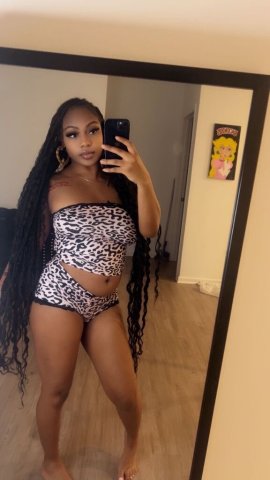 Portsmouth VA Female Escort — GFE, anal, bare, girl-on-girl + content - 1