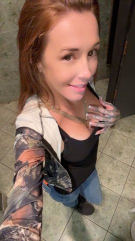 West Palm Beach Redhead Escort (Discreet, Kinky) — OF: naughtypleasure01 - 1