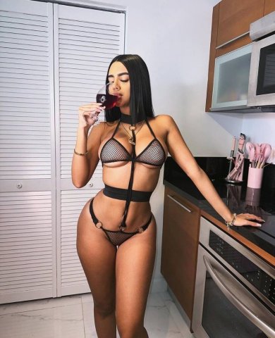 Johanna (Venezuela) Latina Escorts — Oral & Doggy - 1