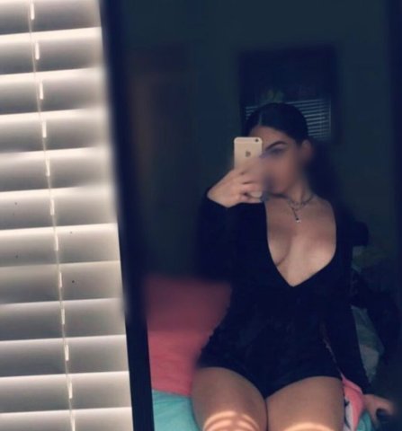 Lily in Thornton — female escort, host, text preferred (no deposit) 30 - 1
