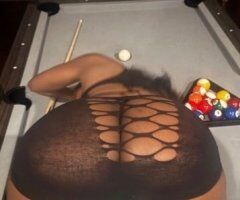 San Fernando Valley escorts - San Fernando Valley Petite Female Escort — BBJ, outcall & car fun (no incall)