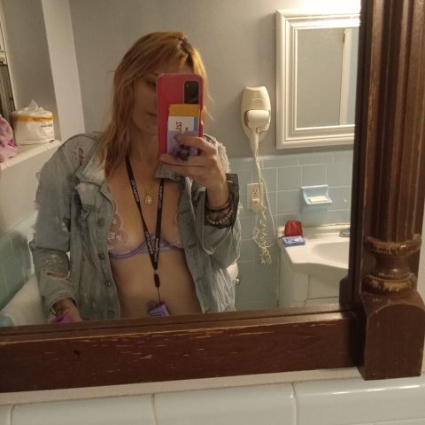 Pittsburgh PA Female Escort — 200 min in/out-call options - 1