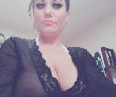 Portland escorts - Portland, OR Thick Curvy Female Escort — End of Weekend Specials