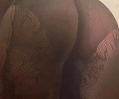 Boston escorts - Boston Mature Discreet Female Escort — Outcalls Only