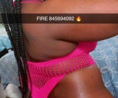 Bronx Female Escort — 5'8 thick voluptuous woman, WYSIWYG pics - Image 2