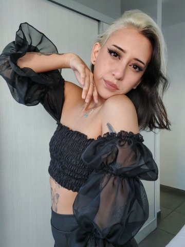 Northern Michigan Incall & Outcall Female Escort — GFE, Anal & Couples Sessions - 1