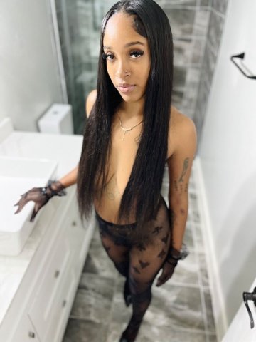 Bakersfield CA Female Escort — 120 QV Special - 1