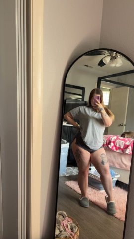 St Joseph MO Female Escort — in-town visits & outcalls this weekend - 1