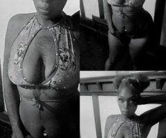 Milwaukee escorts - Milwaukee Female Escort — Fetish-Friendly Car Dates & Outcalls