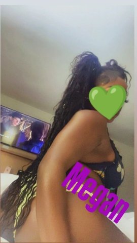 Richmond Petite Beauty — Megan, 4'8 Classy, Discreet Service - 1