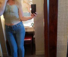 Prescott escorts - Discreet blonde escort in a private Prescott condo