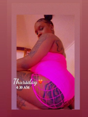 Toledo OH Overnight Female Escort — Facetime Shows & Content Sales - 1