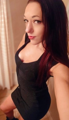 Pensacola Female Escort — In-call/Out-call with fetish-friendly options - 1
