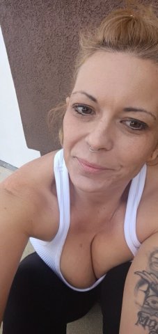 Space Coast Florida Female Escort — 4'11" Small, Real Recent Pics - 1