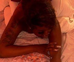 Altoona, PA Female Escort — FaceTime available - Image 2