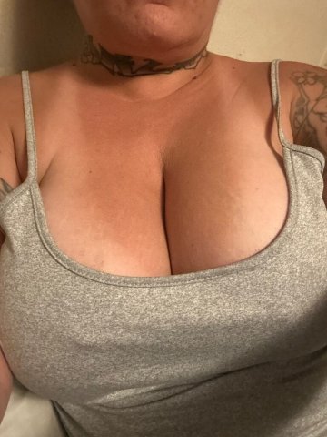 Oklahoma City OK Female Escort — Discreet 35 - 1