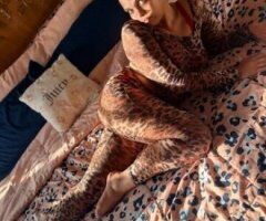 Palm Springs escorts - Palm Springs Petite Playmate — In-Calls & Out-Calls