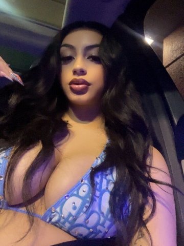 San Diego Female Escort — Outcalls, Incalls & Facetime Content - 1