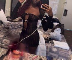 Inland Empire escorts - Inland Empire CA Two Girl Special — Petite Incall/Outcall