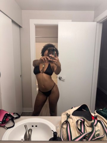 Classy 20 — Tacoma Female Escort (RN) Outcalls & Mobile - 1