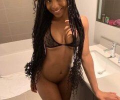 Bloomington IL Petite Female Escort - Image 2