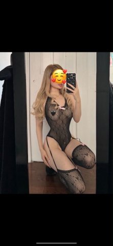 Long Island OnlyFans Model — 20, Real Extras (VIP $500+) - 1