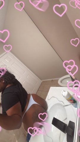 Columbia SC Female Escort — Incalls or Outcalls (24) + Head Special - 1
