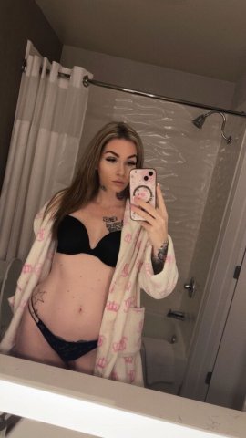 Monterey Blonde Escort — Visiting for the Night - 1