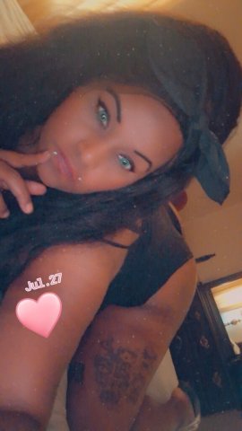 Kansas City MO Female Escort — Throat & blowjob services - 1