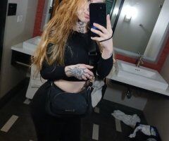 Everett escorts - Blue-Eyed Girl-Next-Door Luxe — Attentive 22 | Everett, WA