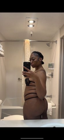 Los Angeles Female Escort — Creamy Pussy, Pink Details & Cum Play - 1