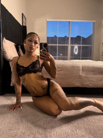 Ocala, Florida Petite Female Escort — Sweet Personality & Discreet Meetups - 1