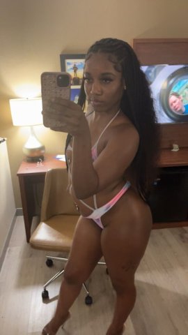 New York City Female Escort — Incall/Outcall deepthroat & squirting - 1
