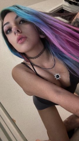 Austin Female Escort — sweet, clean, discreet outcalls & car dates - 1