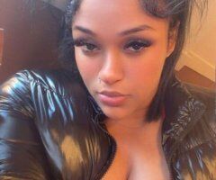 Tacoma WA Latina Escort for Flirty Conversation - Image 9