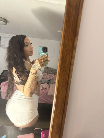 Portland OR Busty Thick Escort — Outcalls w/ Deposit & Verification - 1