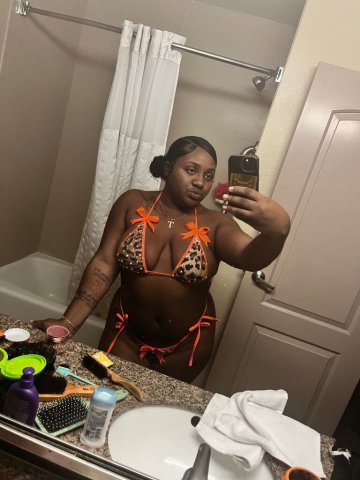 San Diego Female Escort — Incall Specials (22) - 1