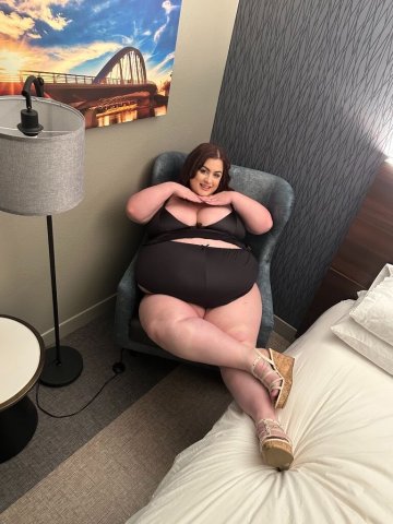 Ashley Garland (BBW) — 30 | Plumper Pass Scenes & Facetime - 1